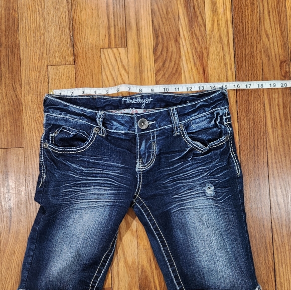 Amethyst jeans size 5 Bermuda Shorts Dark wash Lots of stretch! - Picture 4 of 9